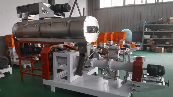 Floating fish feed pellet machine